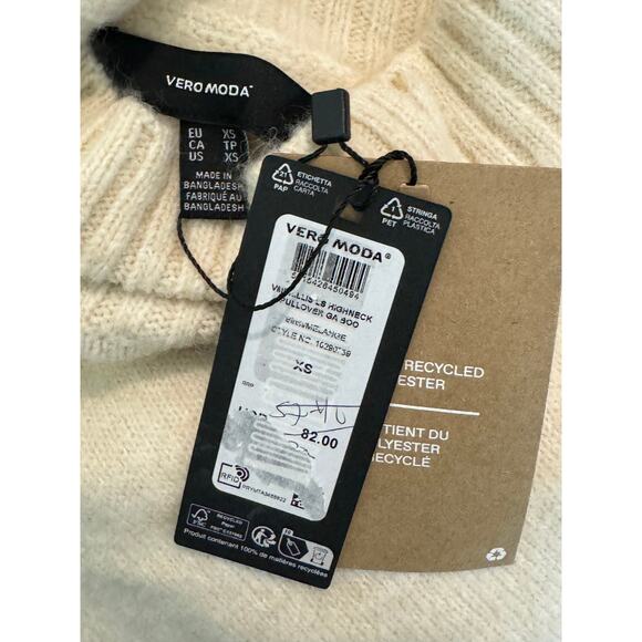 NEW ~ VERO MODA ~ Women's Cream Long Sleeve High Neck Pullover Sweater Size XS - Picture 5 of 6